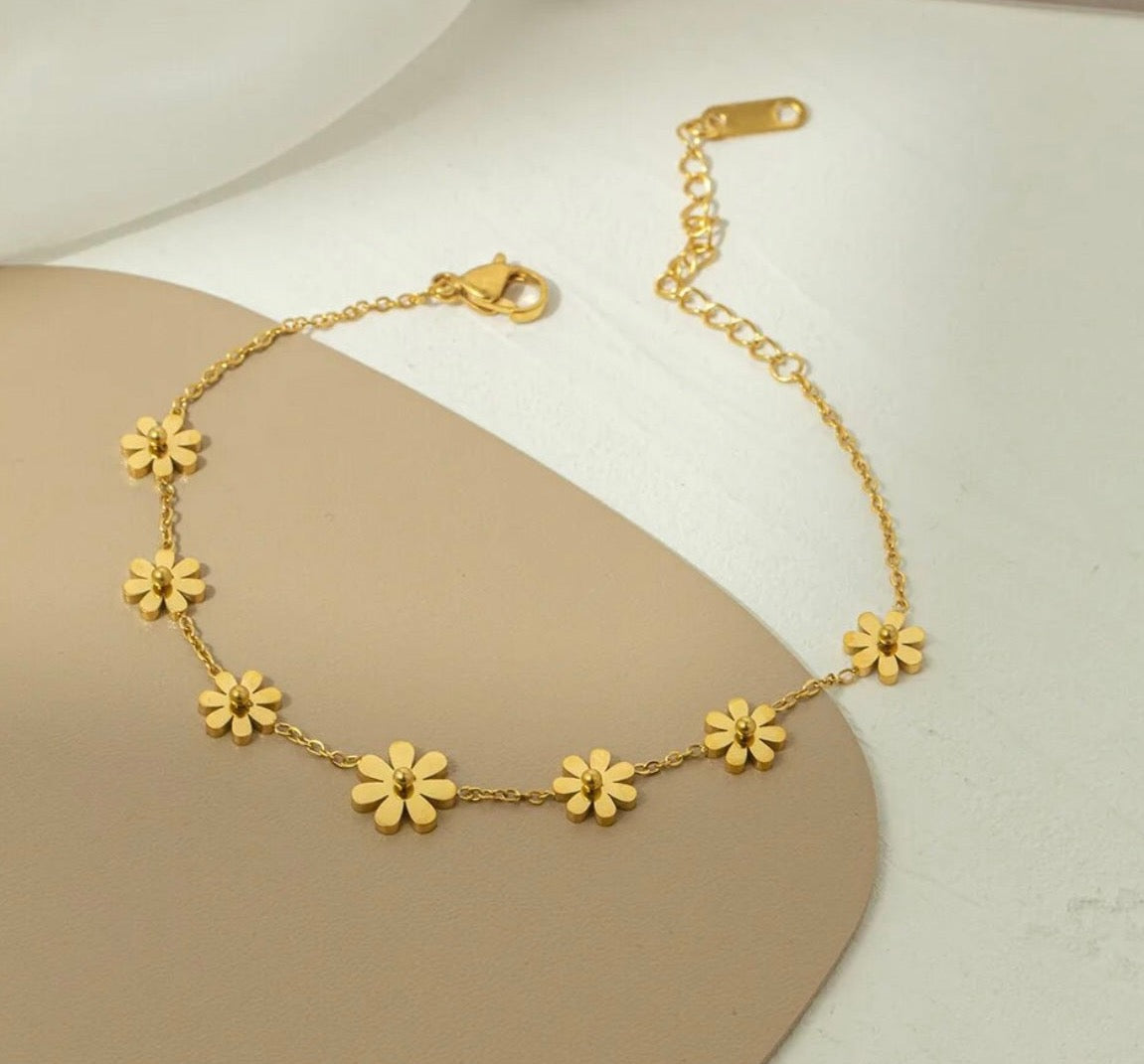 FLORAL || Flower Necklace all Gold