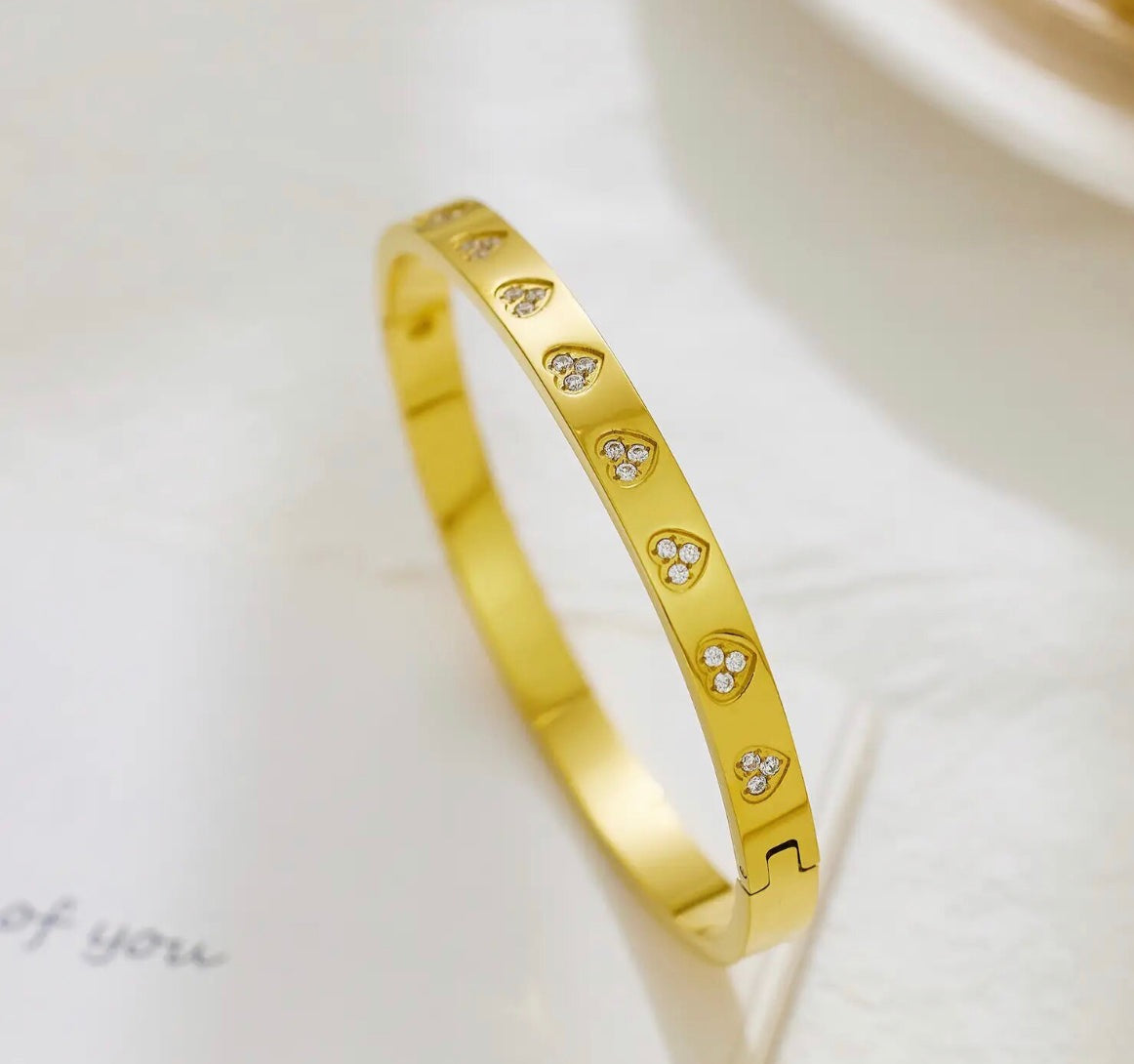 AMORE || Bangle with Heart Zirconia 4mm